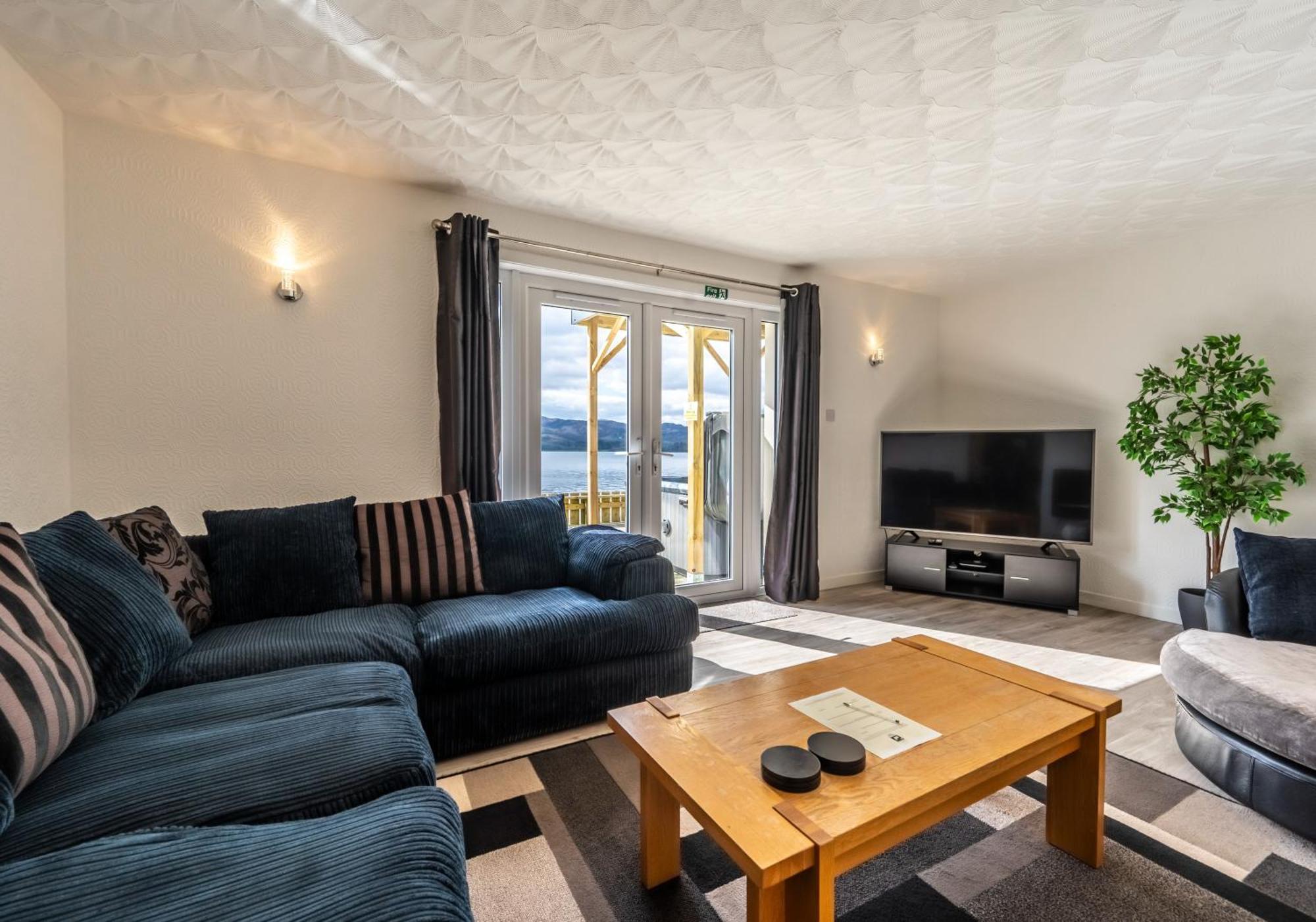 Loch Ness Cottage ฟอร์ตออกัสตัส ภายนอก รูปภาพ